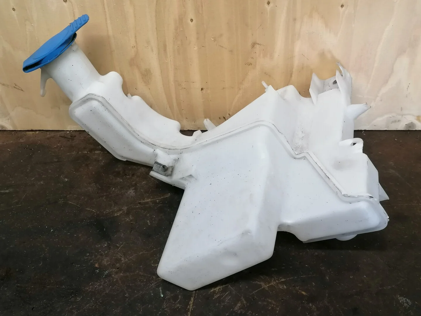 Spolvätskebehållare 3C0955453